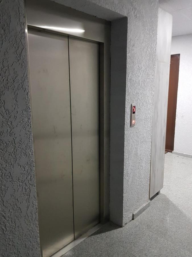 Central City 库塔伊西 外观 照片